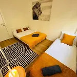 Konukevi Crespo House I Fantastic D