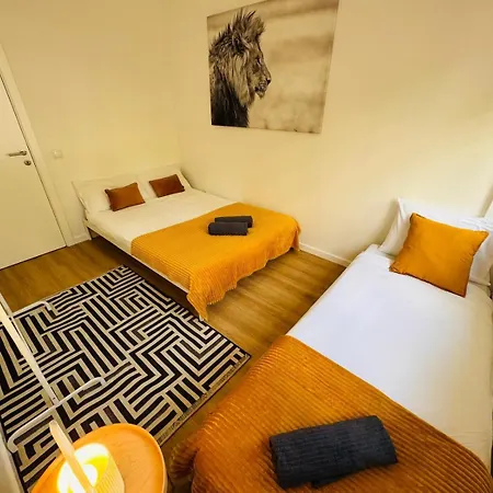 Гостьовий будинок Crespo House I Fantastic D